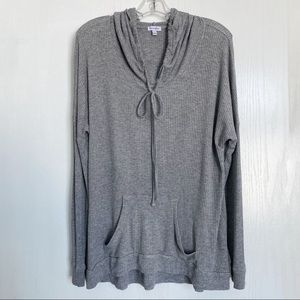 love, Fire gray hooded long sleeve shirt